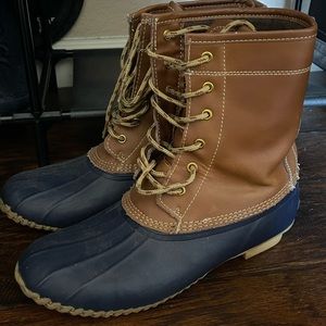 Weatherproof boots